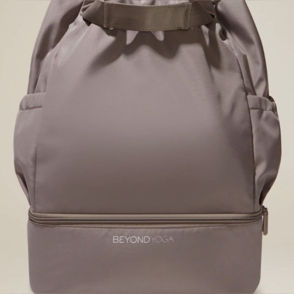 BEYOND YOGA Convertible Gym Bag Shoulder Backpack Tote 18x16 Mom Handy Birch Tan - Picture 1 of 13
